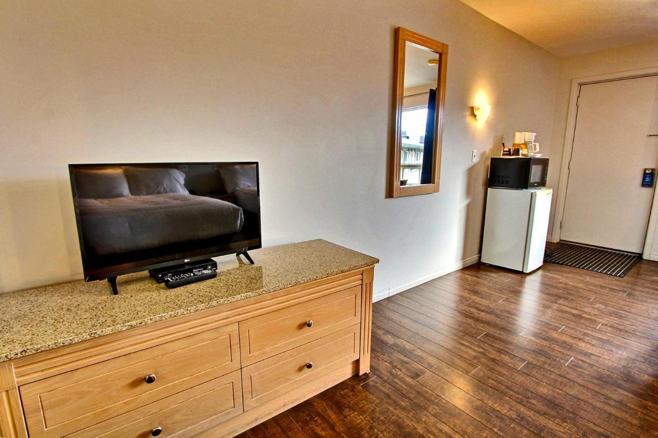 Hotel-Motel La Difference Sainte-Marie ภายนอก รูปภาพ