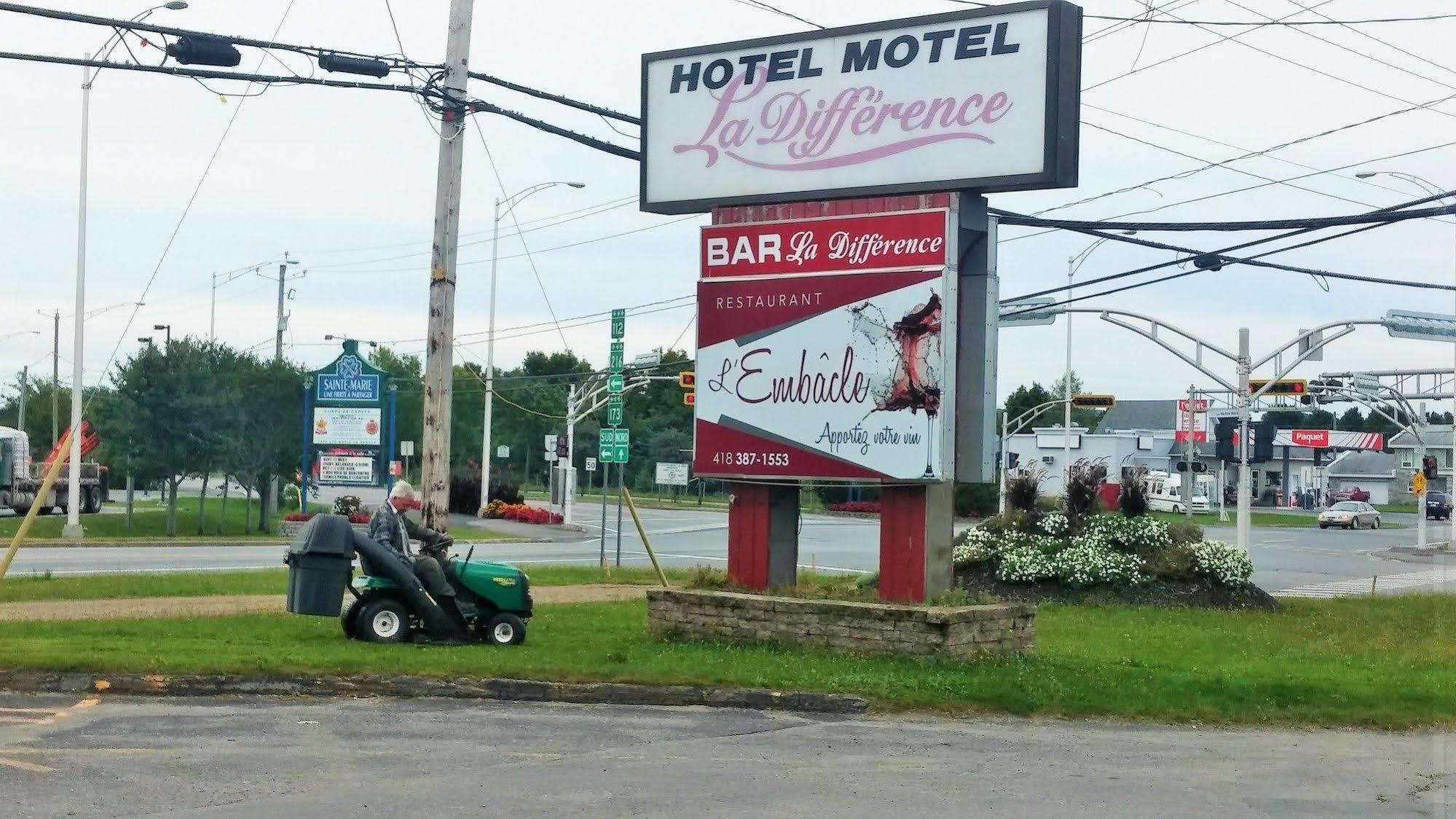 Hotel-Motel La Difference Sainte-Marie ภายนอก รูปภาพ