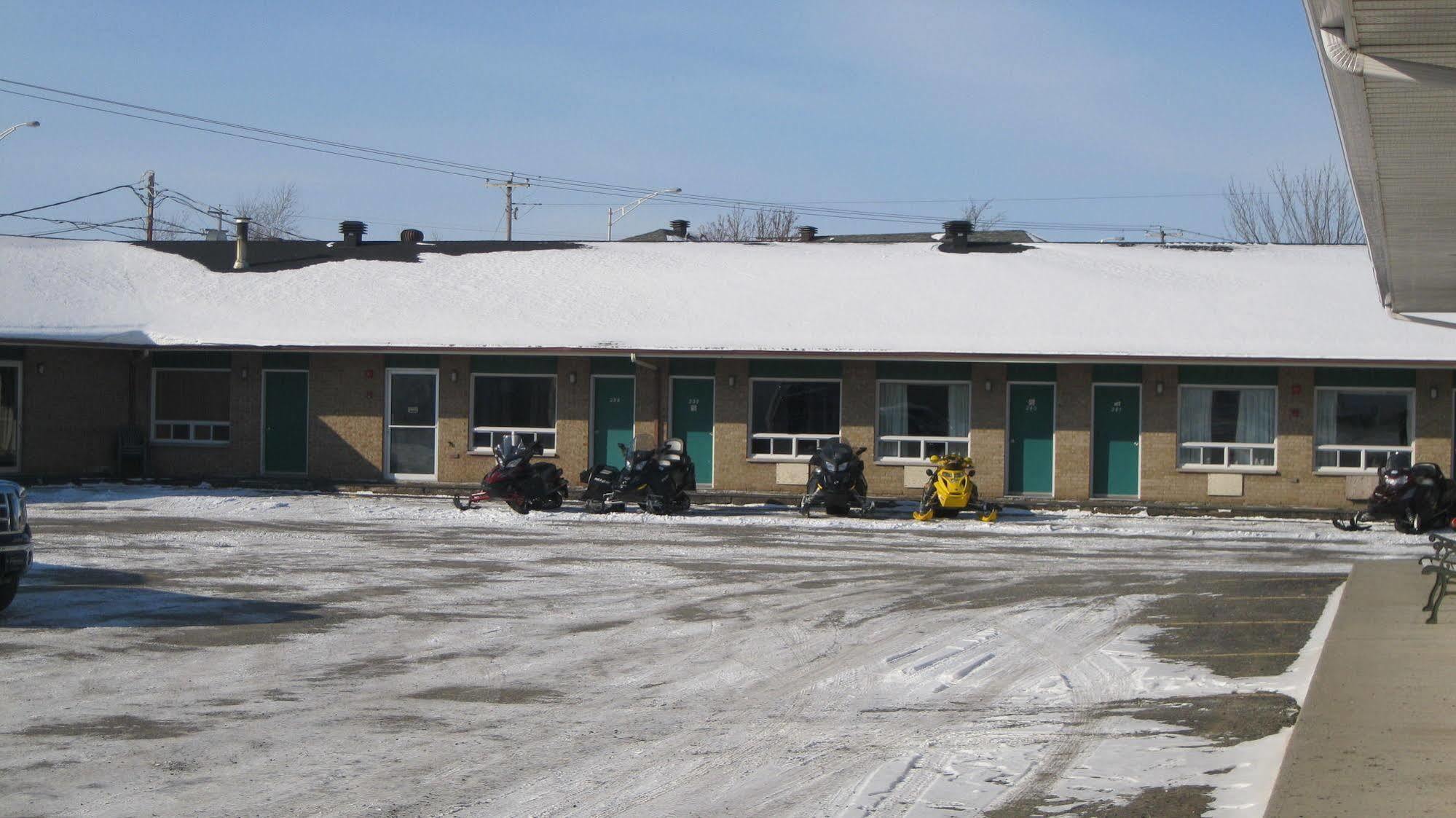 Hotel-Motel La Difference Sainte-Marie ภายนอก รูปภาพ