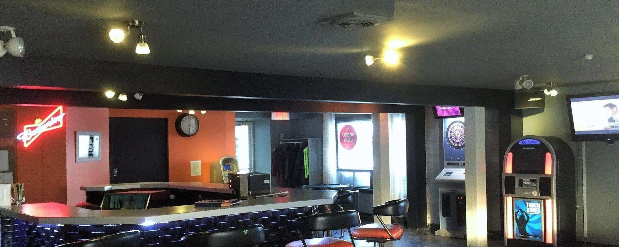 Hotel-Motel La Difference Sainte-Marie ภายนอก รูปภาพ