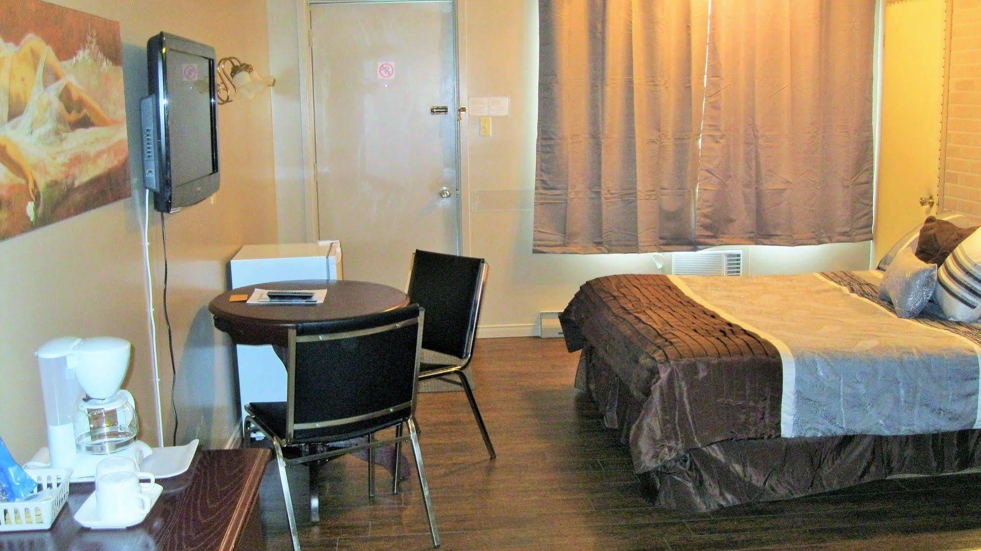 Hotel-Motel La Difference Sainte-Marie ภายนอก รูปภาพ